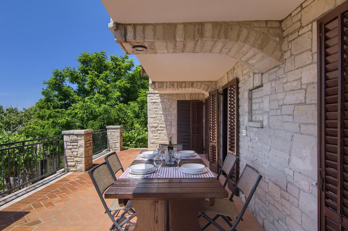 Holiday Home Kukurin بالي المظهر الخارجي الصورة
