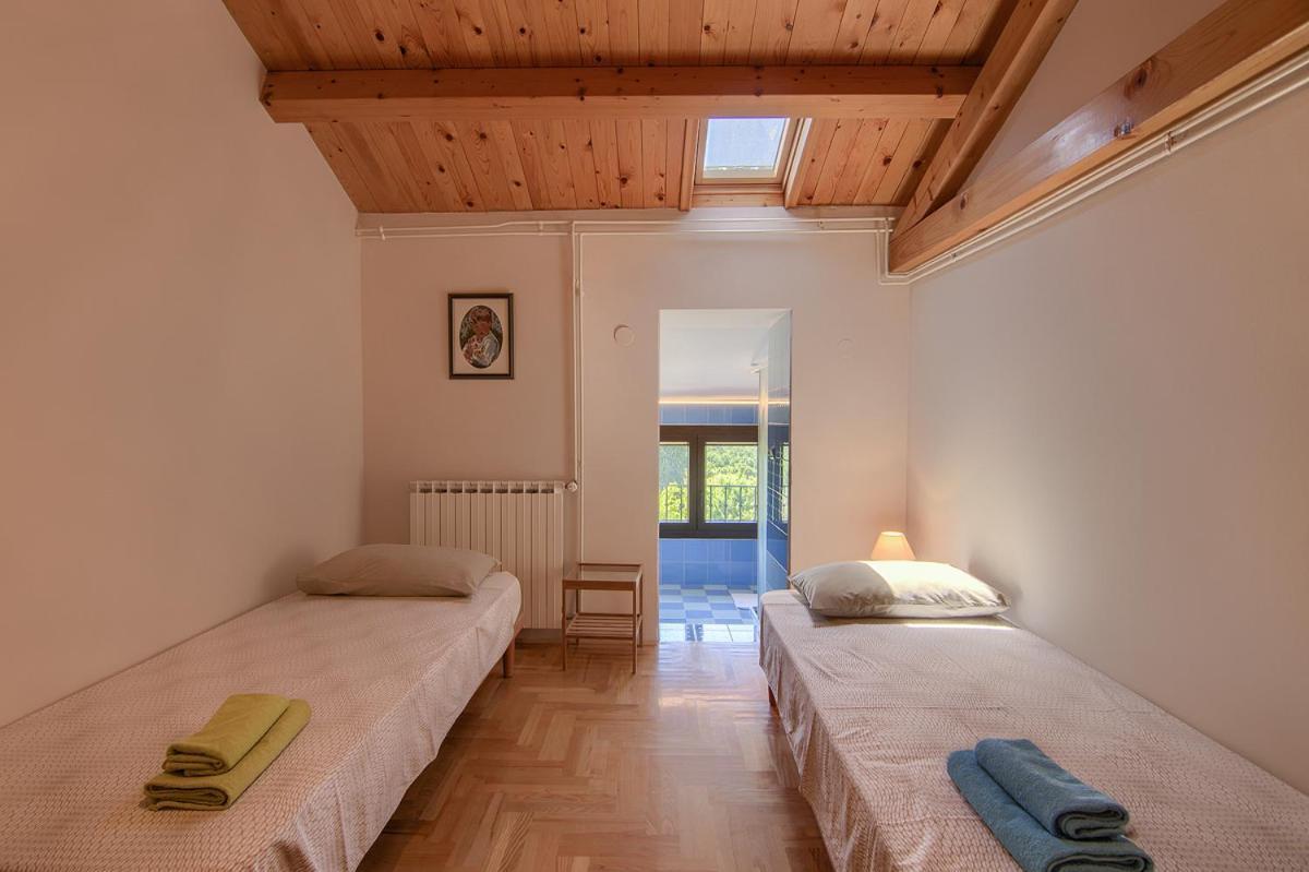 Holiday Home Kukurin بالي المظهر الخارجي الصورة